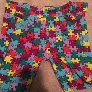 Kids XL/L puzzle piece leggings